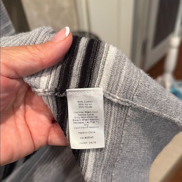 Talbots Gray and Black Open Front Cardigan Sweater size large - Picture 3 of 6